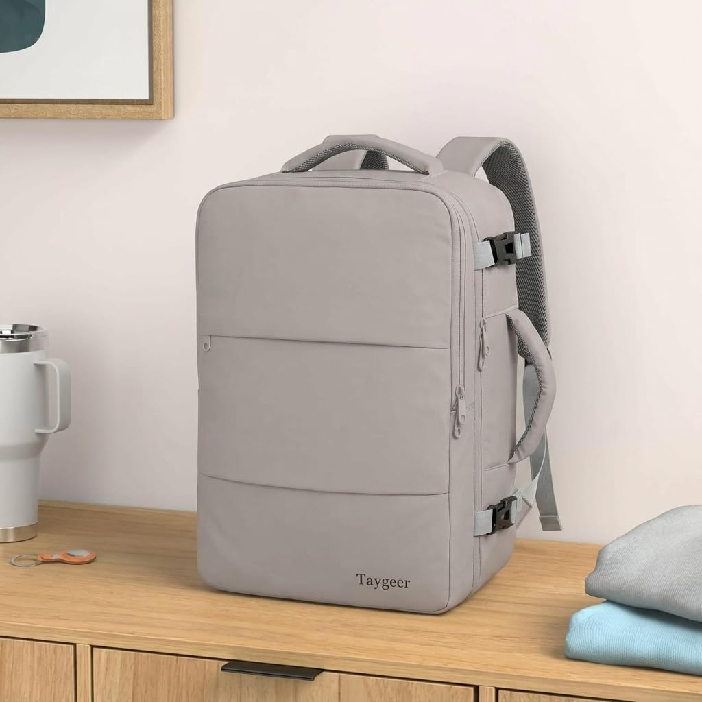 Mochila de viaje Taygeer de 35L, 10 kg para avión, para hombre y mujer, negra