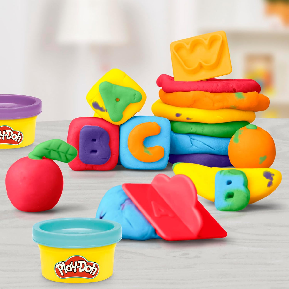Play-Doh Set de Letras ABC – 26 Sellos + 6 Colores de Plastilina | Aprende Jugando