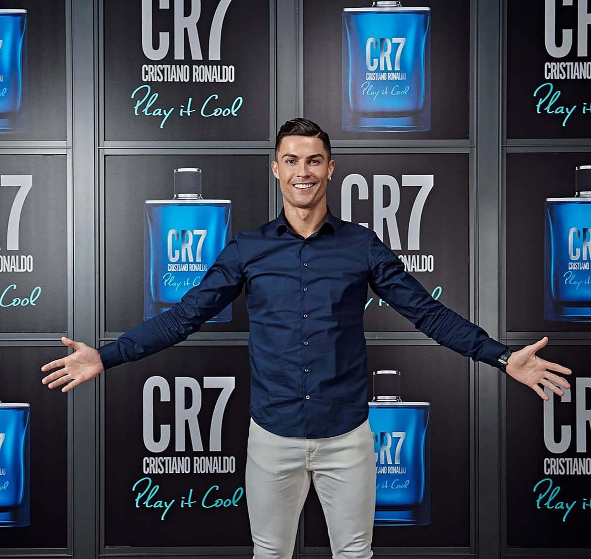 CRISTIANO RONALDO CR7 Play It Cool - Mezcla de cítricos brillantes y notas aromáticas de fougere, EDT Spray 100 ml